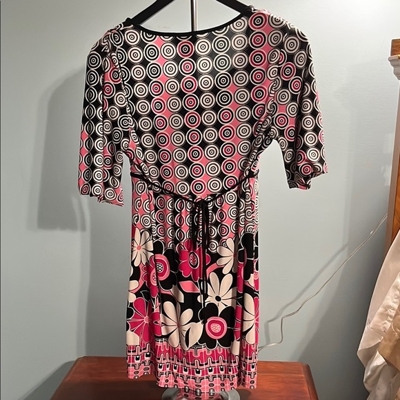 Bay Studio Pink and Black Flutter Sleeve Tunic - Picture 6 of 6